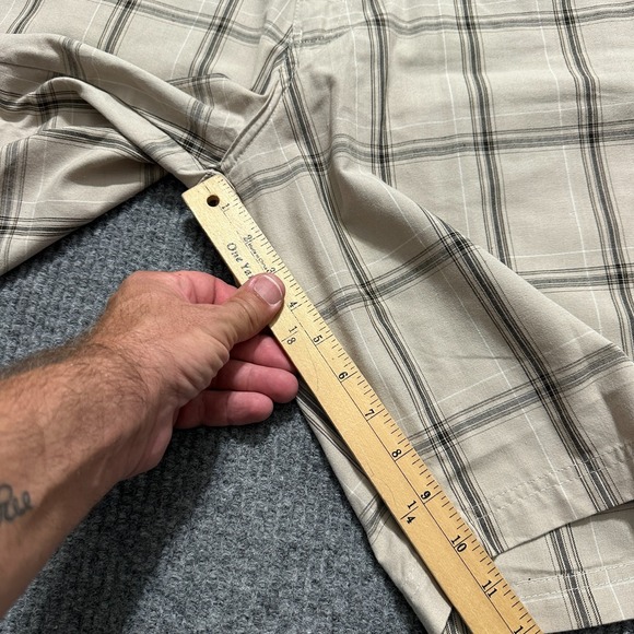 Burnside Mens Bermuda Shorts Size 34 Beige Plaid High Rise Outdoor Casual - Picture 4 of 8